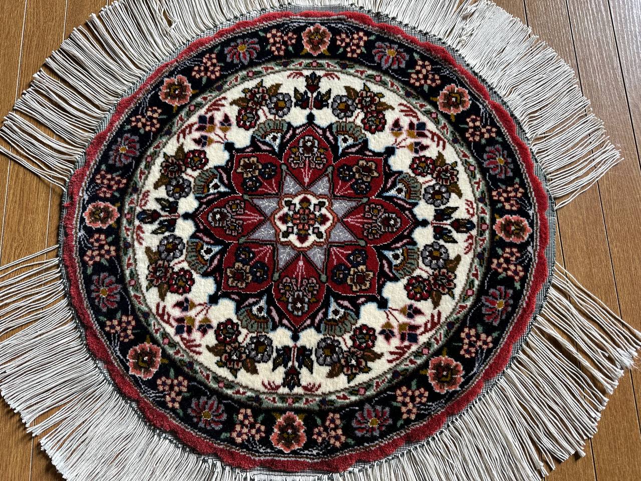 タブリーズ産カーペット (50×50cm)