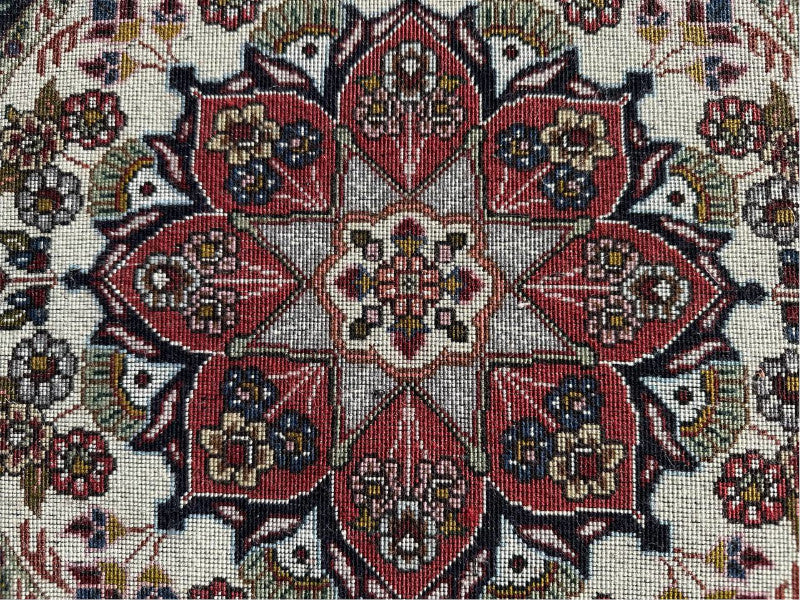 タブリーズ産カーペット (50×50cm)