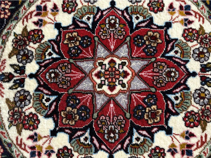 タブリーズ産カーペット (50×50cm)