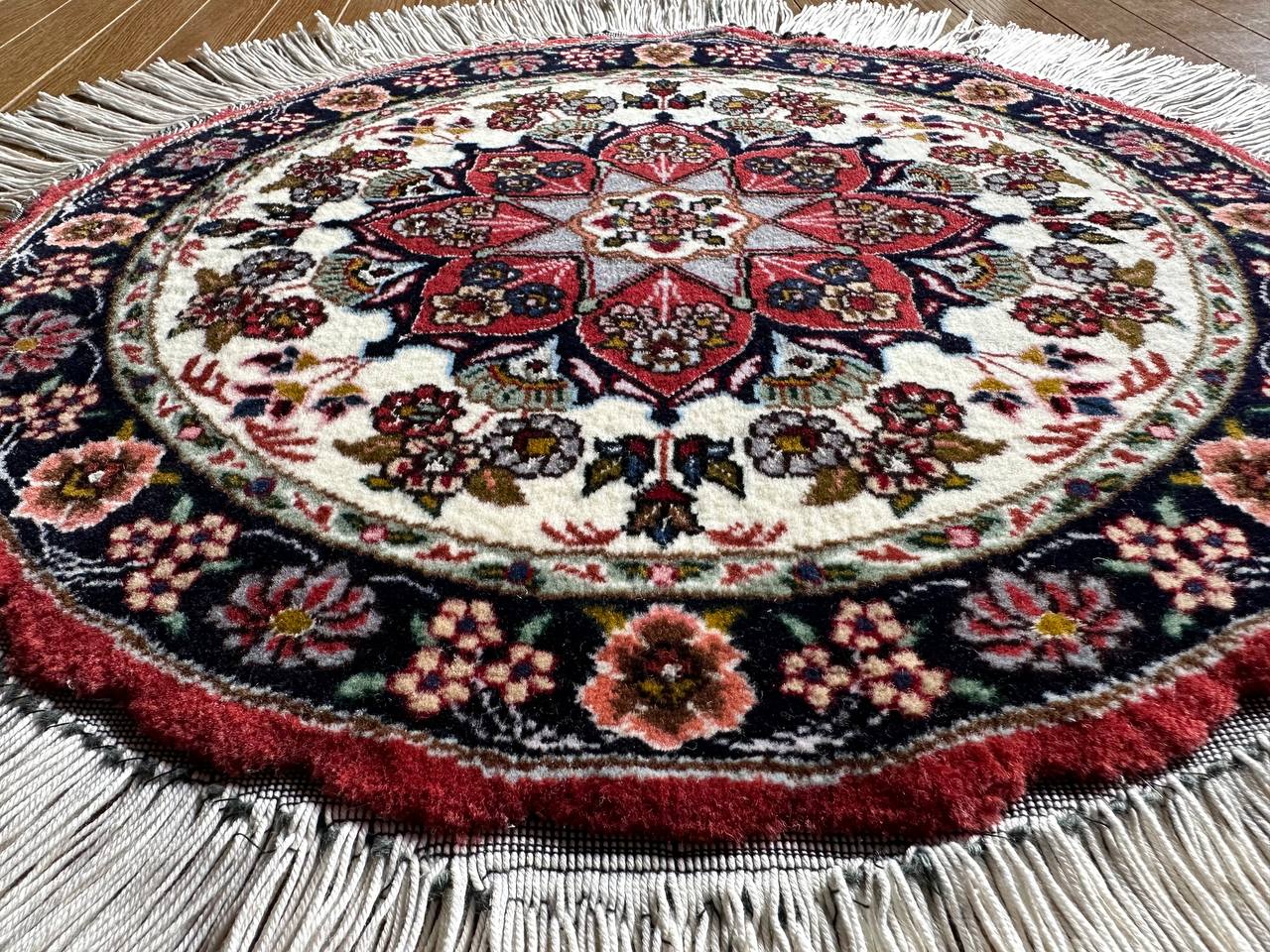 タブリーズ産カーペット (50×50cm)