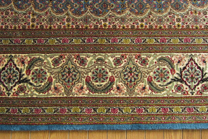 タブリーズ産カーペット (196×151cm)