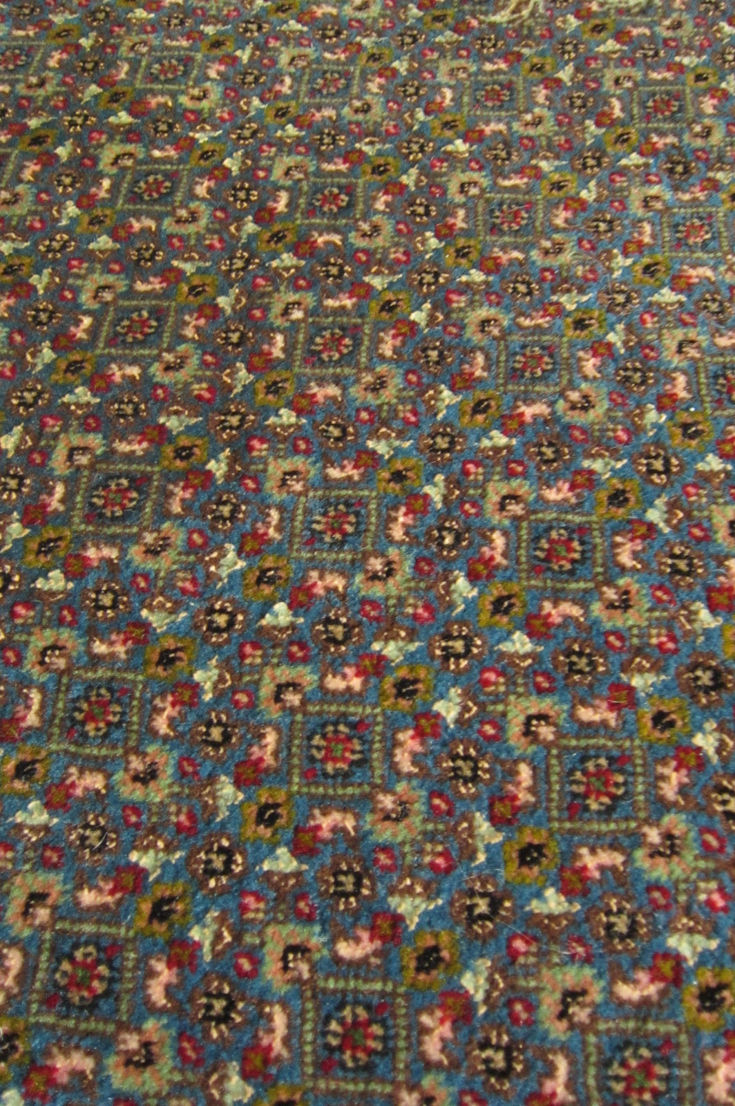 タブリーズ産カーペット (196×151cm)