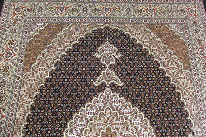 タブリーズ産カーペット (203×150cm)