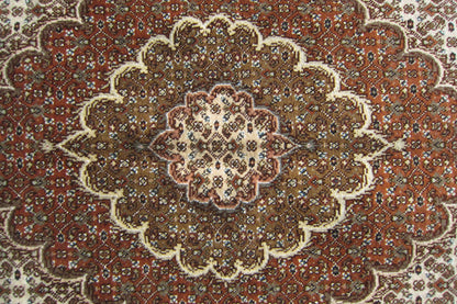 タブリーズ産カーペット (215×150cm)