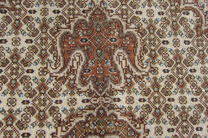 タブリーズ産カーペット (215×150cm)