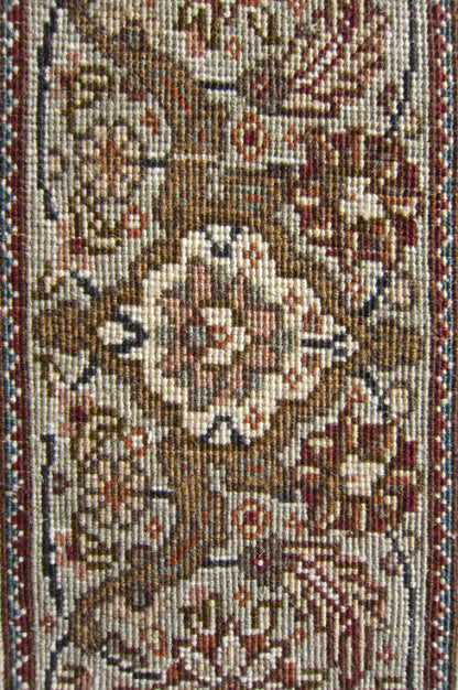 タブリーズ産カーペット (215×150cm)