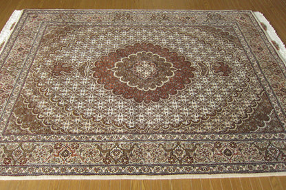 タブリーズ産カーペット (215×150cm)