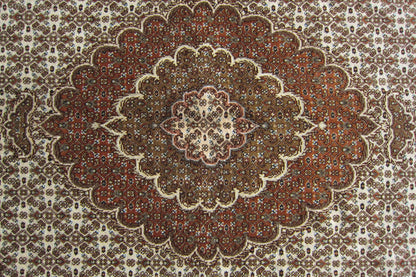 タブリーズ産カーペット (215×150cm)