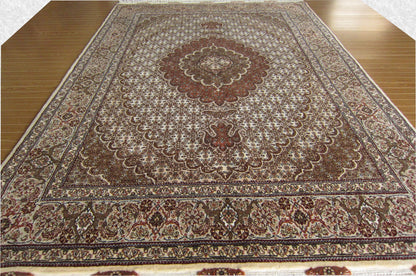 タブリーズ産カーペット (215×150cm)
