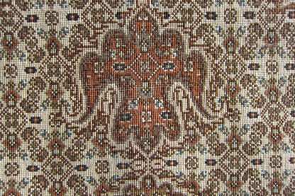 タブリーズ産カーペット (215×150cm)