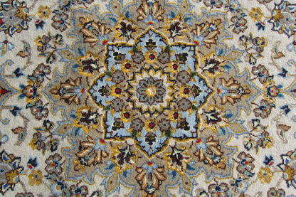 カーシャン産カーペット (163×116cm)