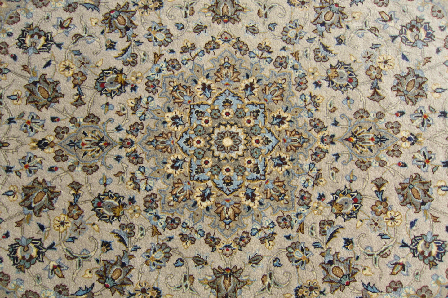 カーシャン産カーペット (164×115cm)