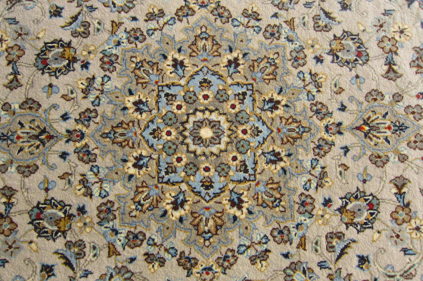 カーシャン産カーペット (164×115cm)