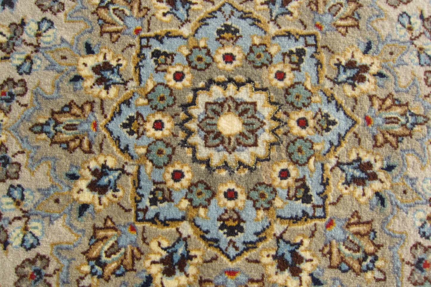 カーシャン産カーペット (164×115cm)