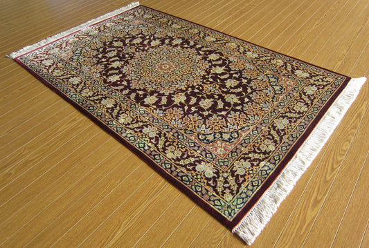 クム産シルクカーペット (120×77cm)